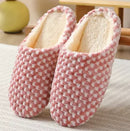 Pantufa de Pelo Antiderrapante e Silenciosa